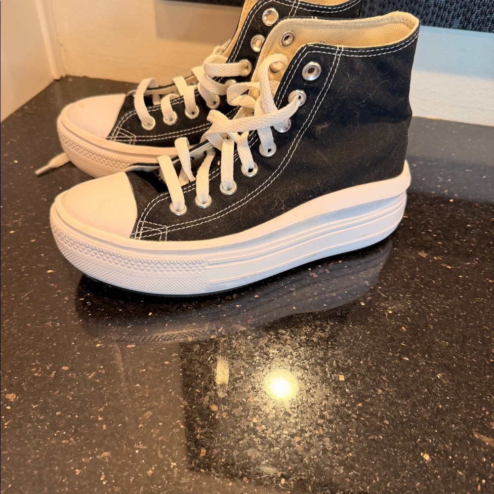 Converse Run Star Hike Platform Sneaker High Top Sz 7 - Picture 2 of 8